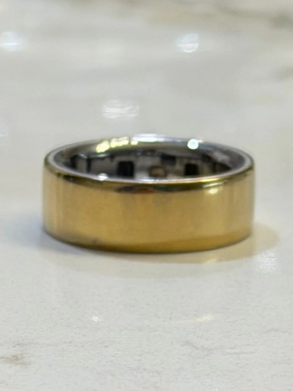 Oura Ring 4 in Gold, Size 8